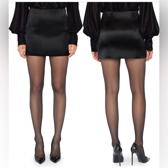 Aritzia Dresses & Skirts - Aritzia Wilfred Silk Mini Skirt